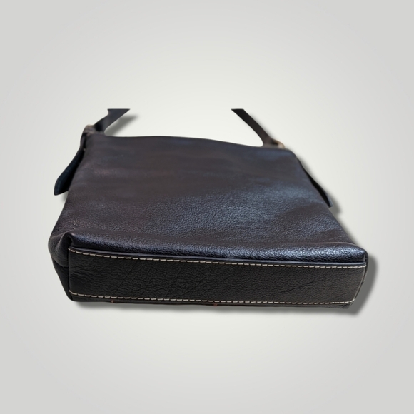 Dooney & Bourke Black and Gold Pebble Grain Leather Crossbody Bag - Picture 5 of 6